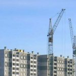 Минстройархитектуры планирует до октября выполнить годовой план по жилищному стр