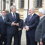 Лукашенко поручил объединить белорусских реставраторов в одну организацию