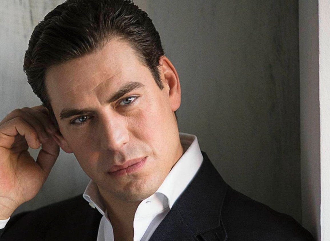 Актер Дмитрий Дюжев Дмитрий Дюжев